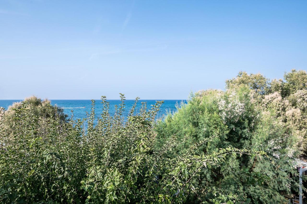 Angela Beach Aparthotel Platanés Buitenkant foto