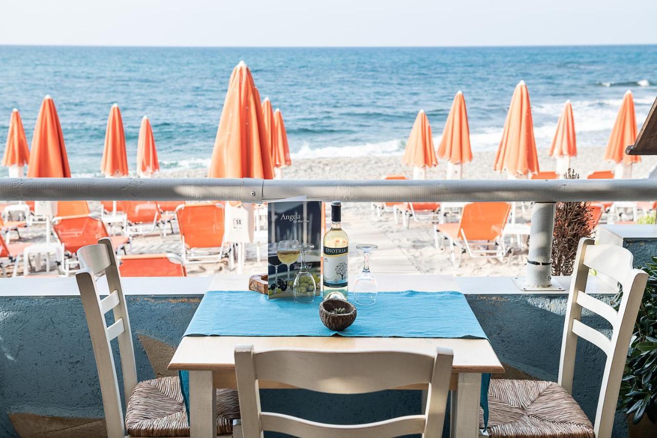 Angela Beach Aparthotel Platanés Buitenkant foto