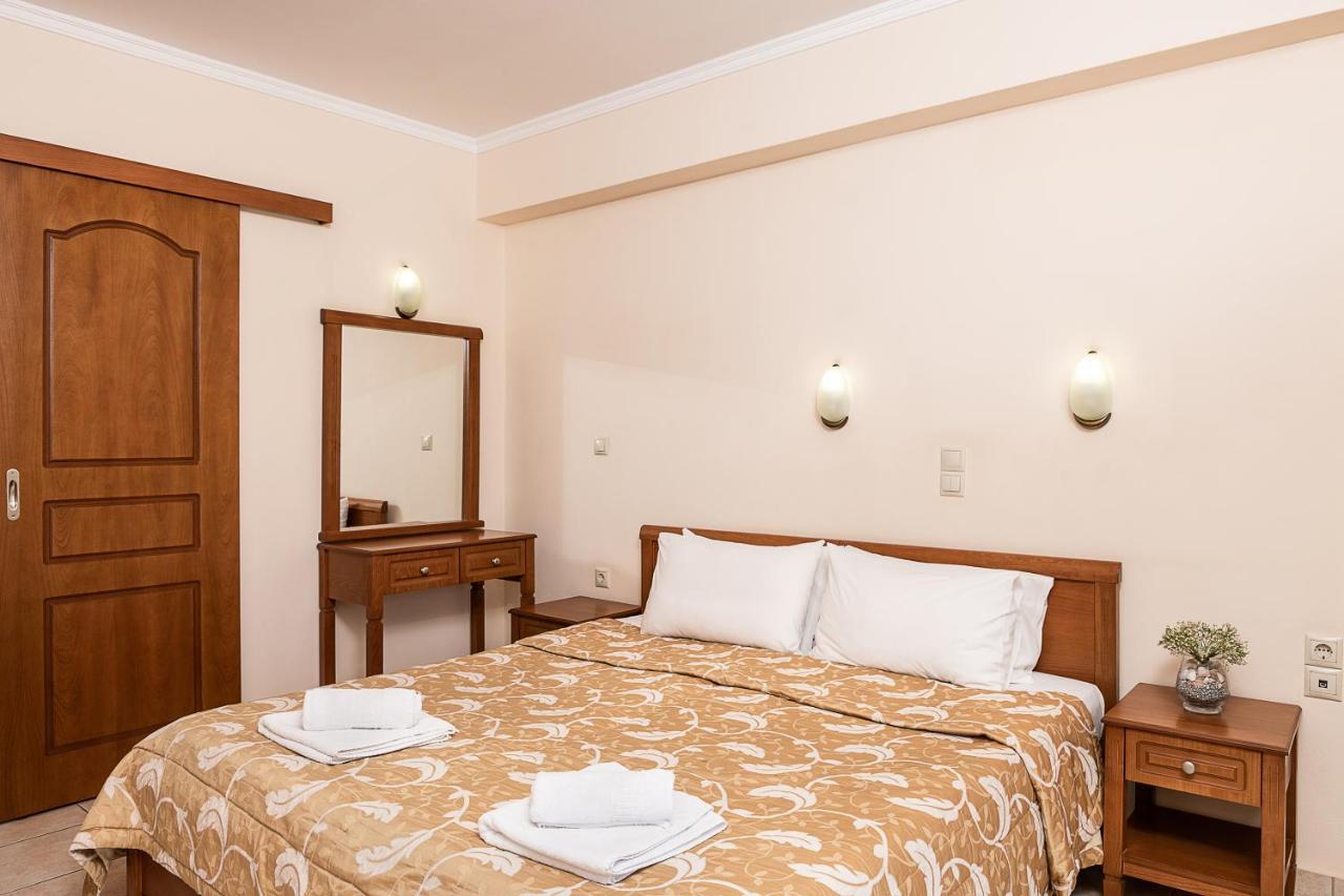 Angela Beach Aparthotel Platanés Buitenkant foto