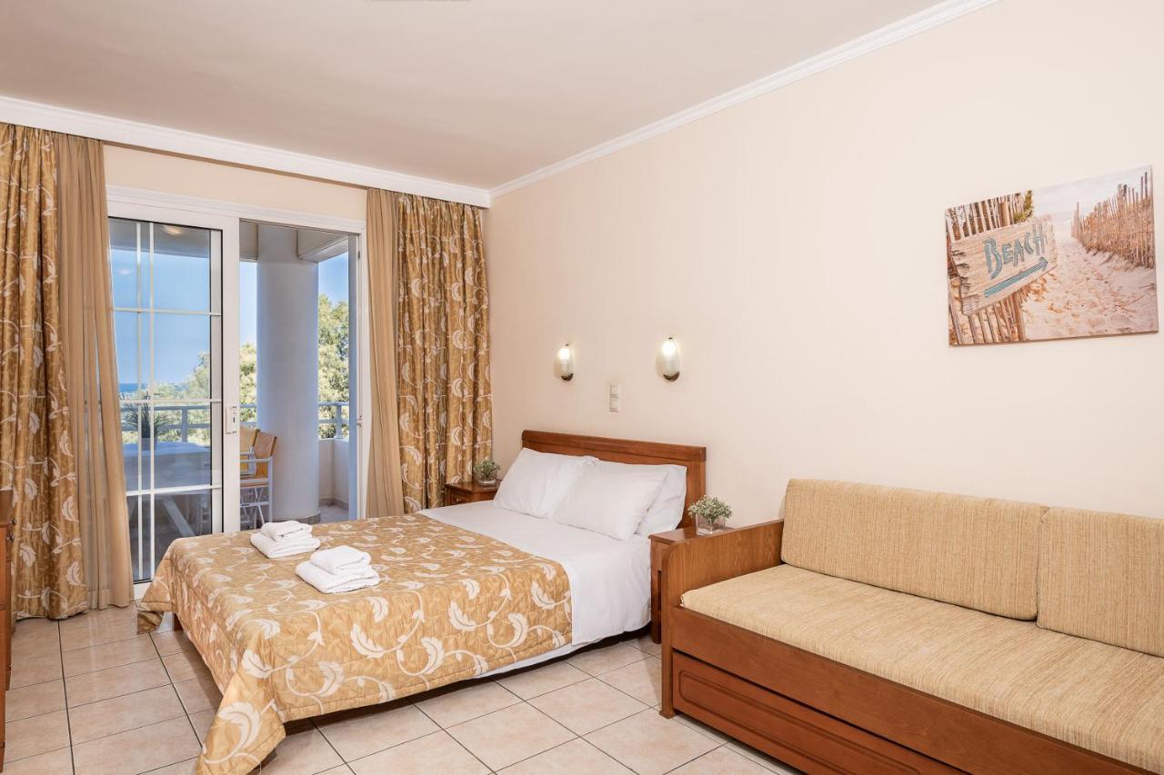 Angela Beach Aparthotel Platanés Buitenkant foto